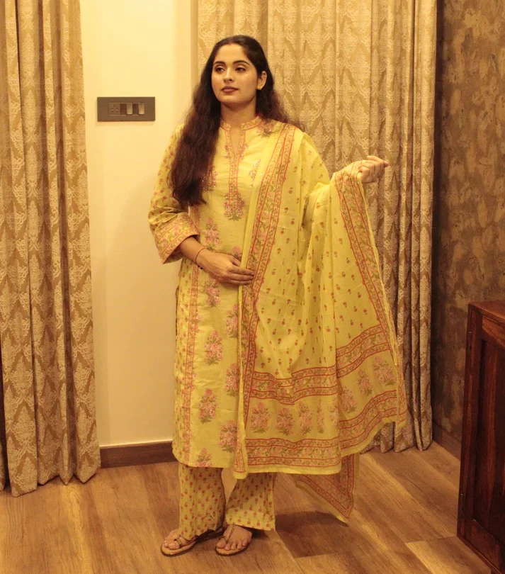 cotton-embroidery-suit-with-dupatta-3-piece-set-side-pose