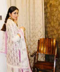 handblock-printed-kurta-set-with-dupatta-side-pose