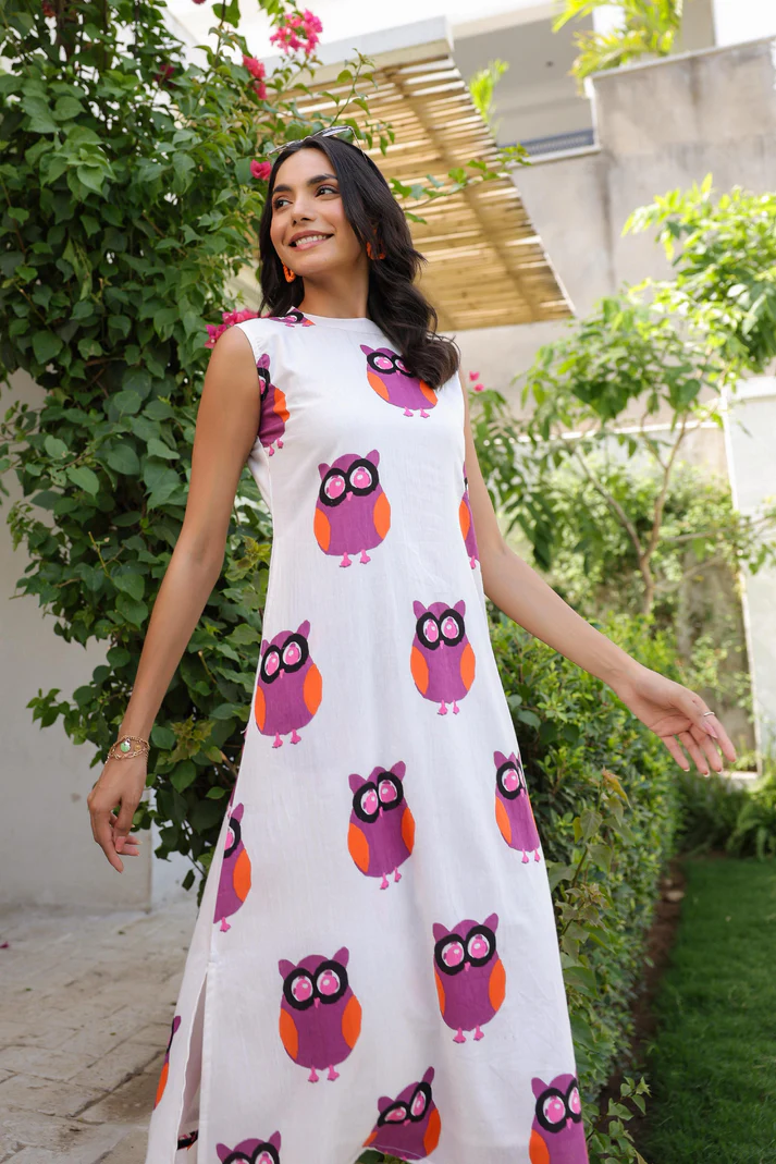 owl-motif-cut-sleeves-kurta-with-palazzo-size-pose
