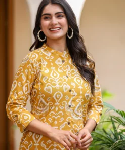 yellow-printed-co-ord-set-for-women-mustard-kurta-pants-front-closeup