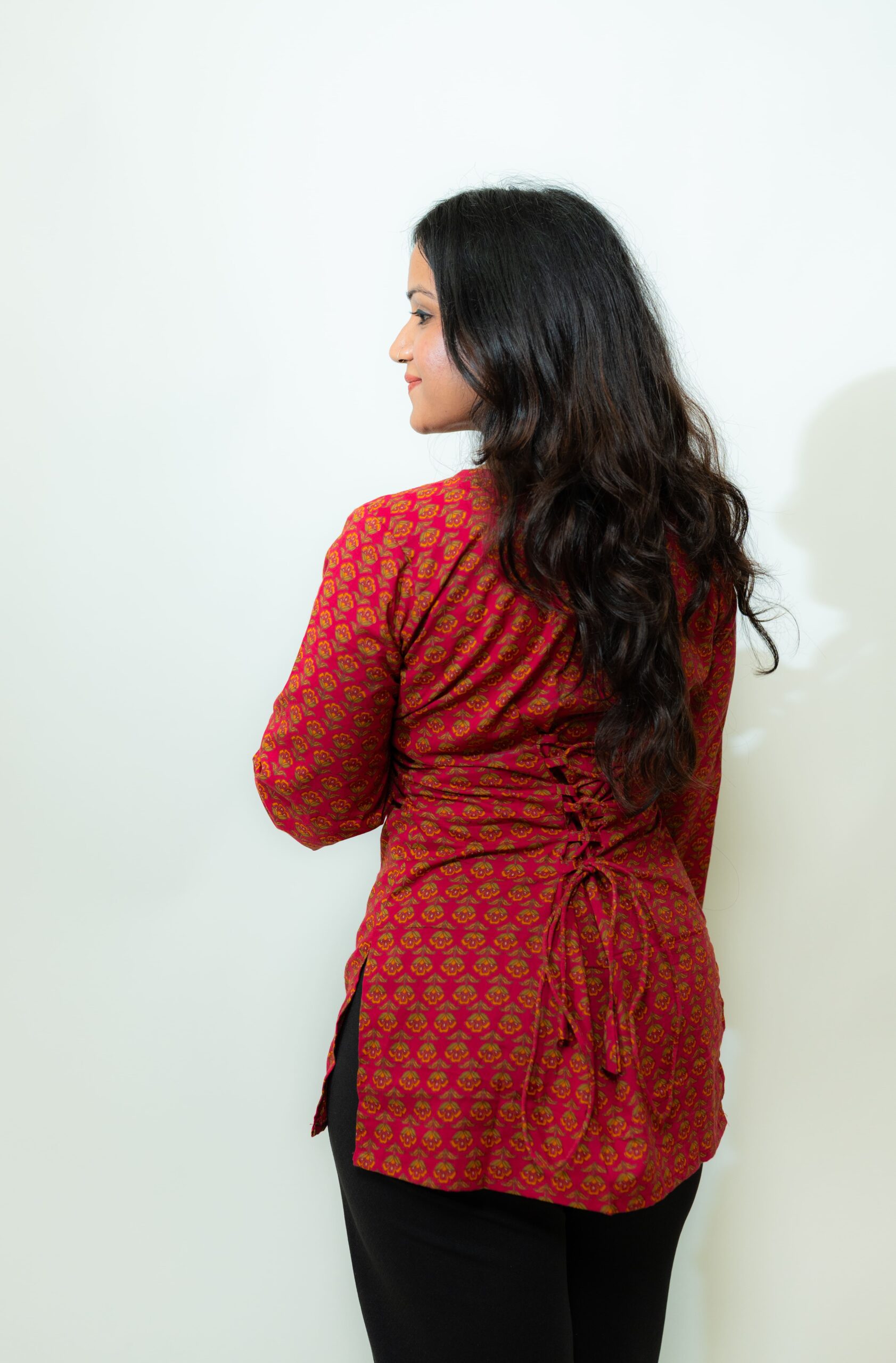 Maya – Red Floral V-Neck Corset Back Short Kurti - Image 2